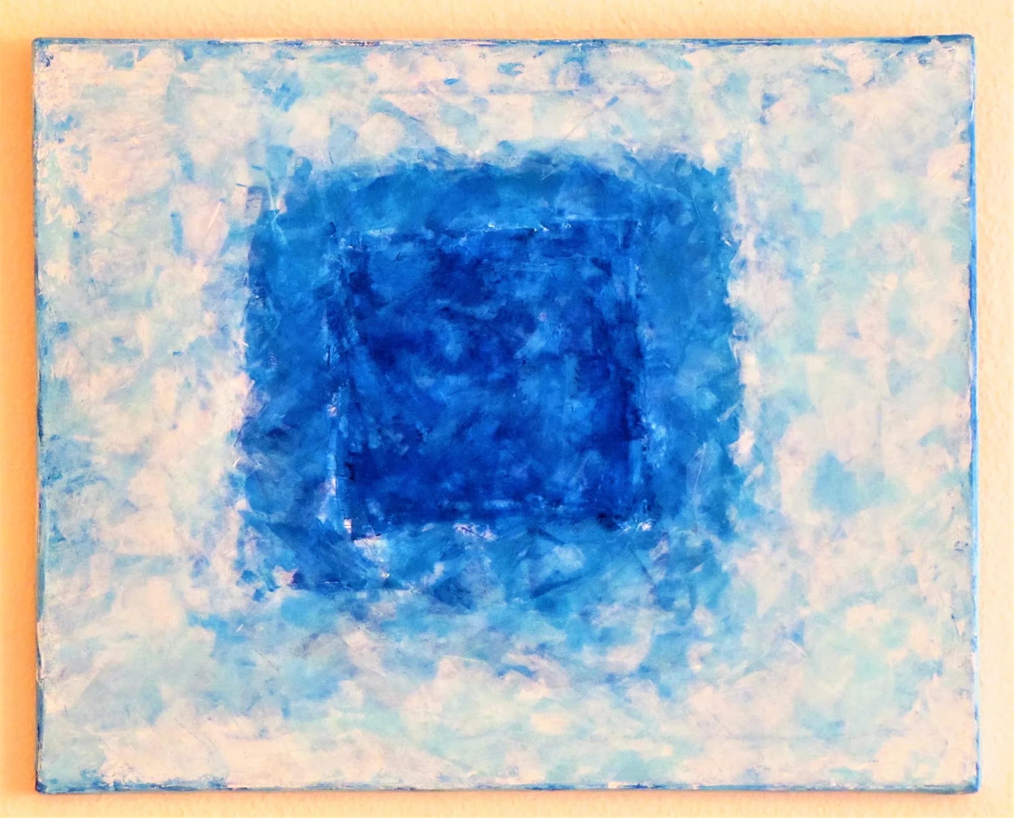Entdecke die Tiefe in blau
